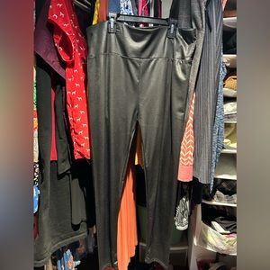 Shelby Leather-Velvet Look Leggings Sz 2X